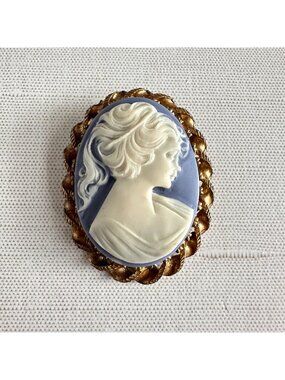 Blue Resin Cameo Brooch With Gold-Tone Filigree Frame 2" x 1.5"